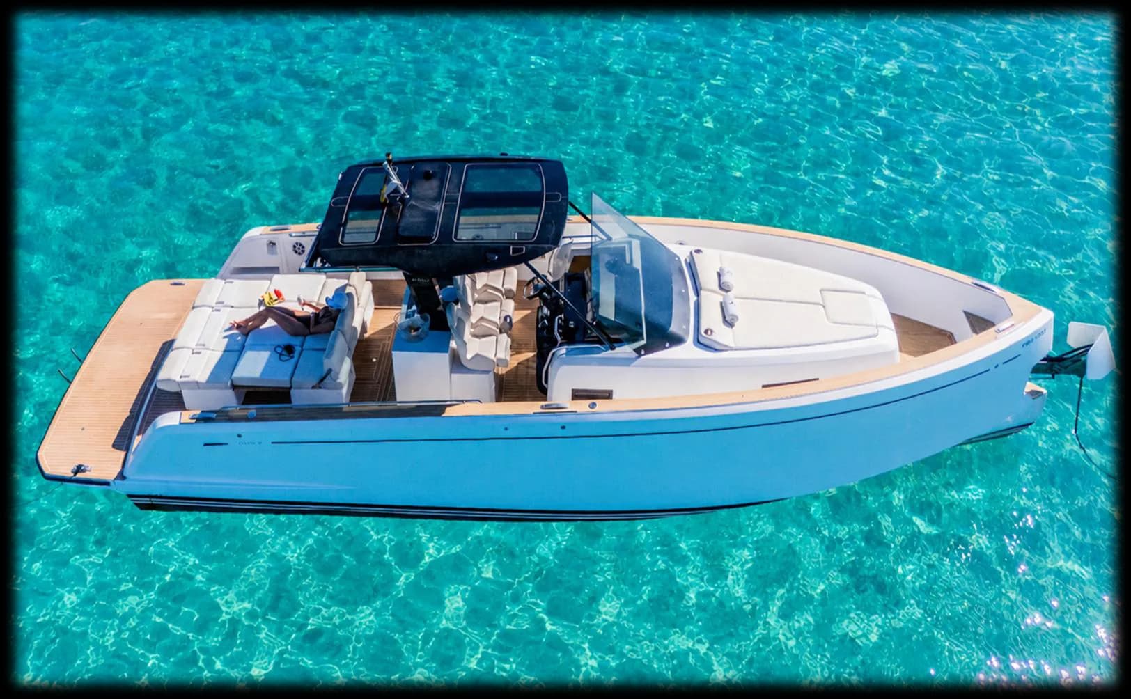 PLAYYACHT
